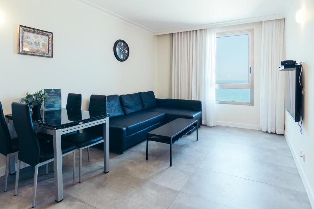 Almog Beach Apartments מגדלי חוף הכרמל חיפה - Apartamento Con Vista Al Mar