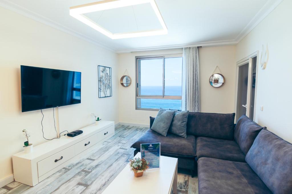 Almog Beach Apartments מגדלי חוף הכרמל חיפה - Suite Superior Con Vista Al Mar