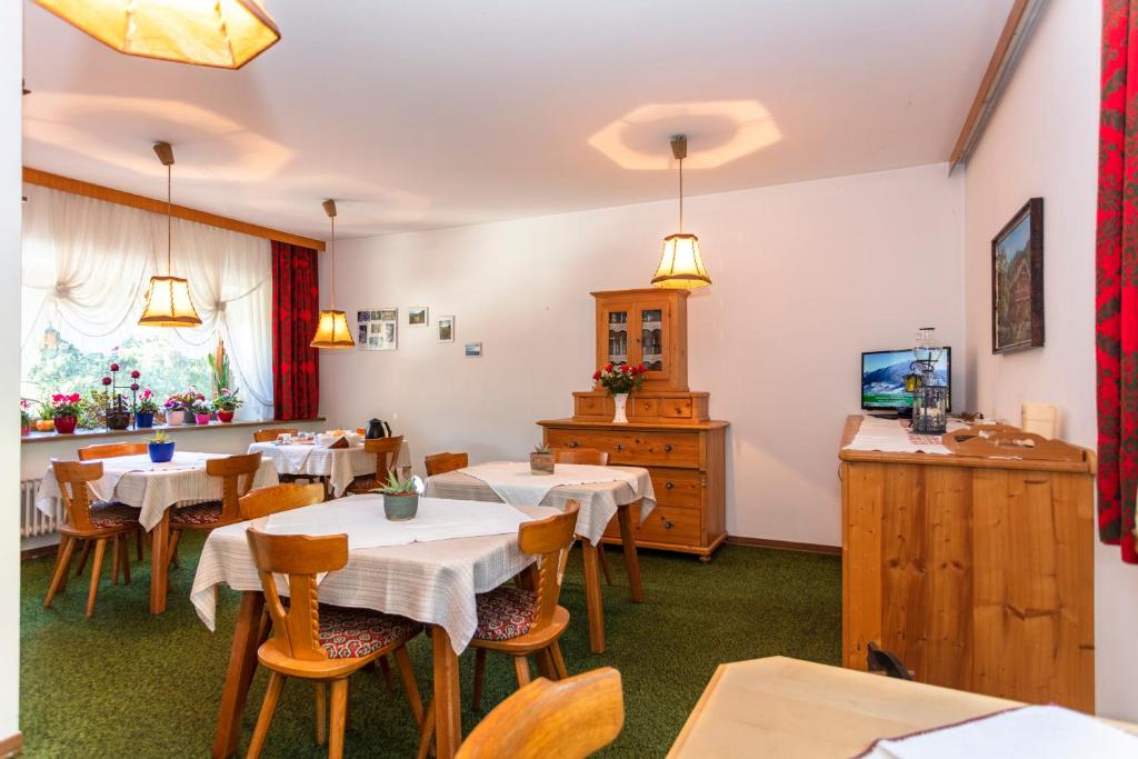 TV a/nebo společenská místnost v ubytování Ferienhaus Berger