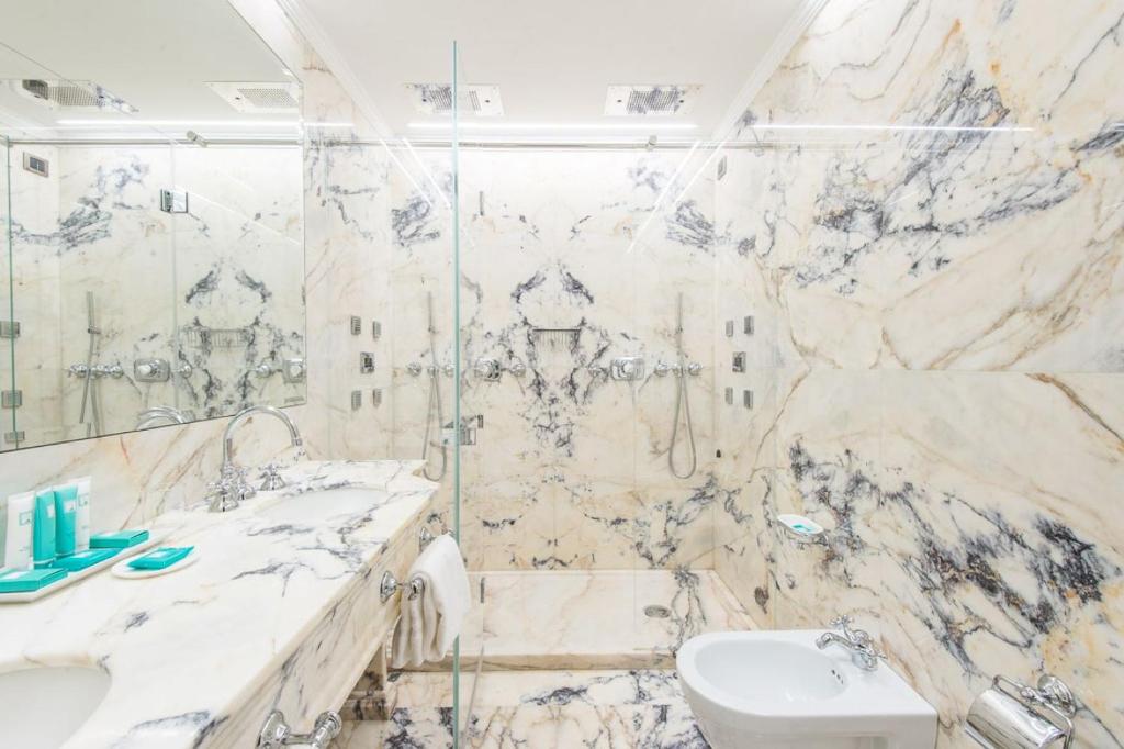 Hotel Ai Reali - Small Luxury Hotels of the World photo 4