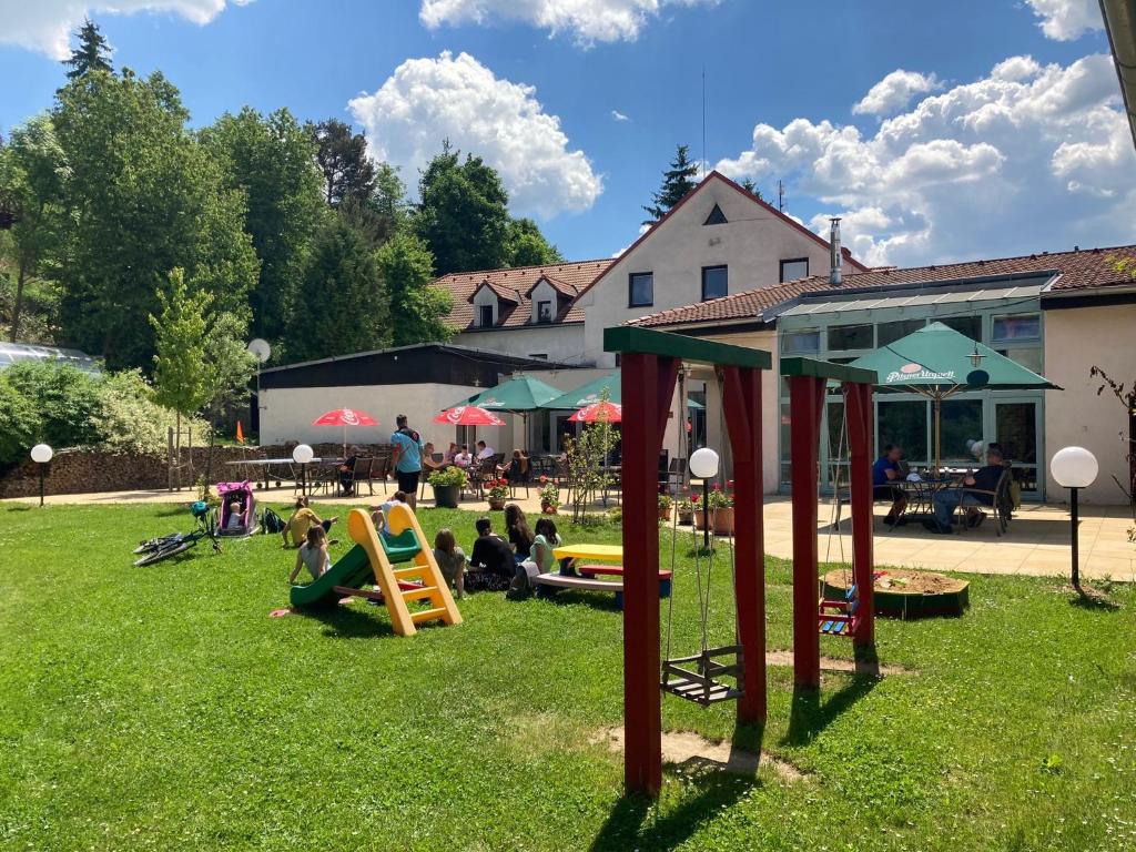 Herní místnost nebo prostor pro děti v ubytování Hotel Mlyn - Jihlava