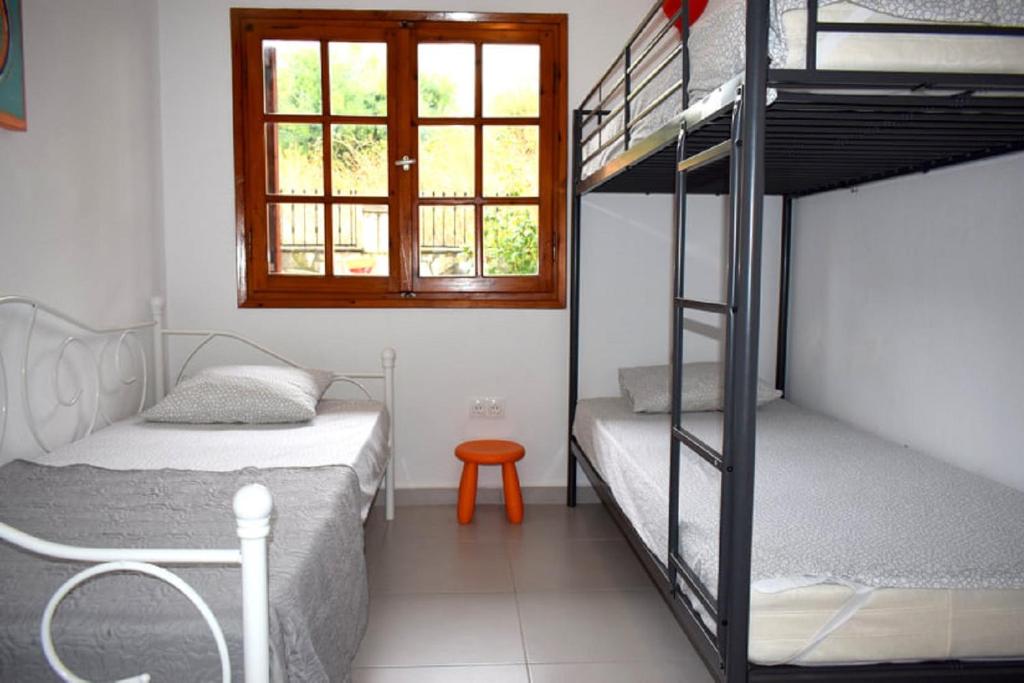 Postel nebo postele na pokoji v ubytování Holiday aptm - MorningSun1 - Sithonia