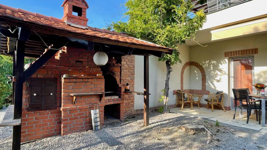 Budynek, w którym mieści się apartament