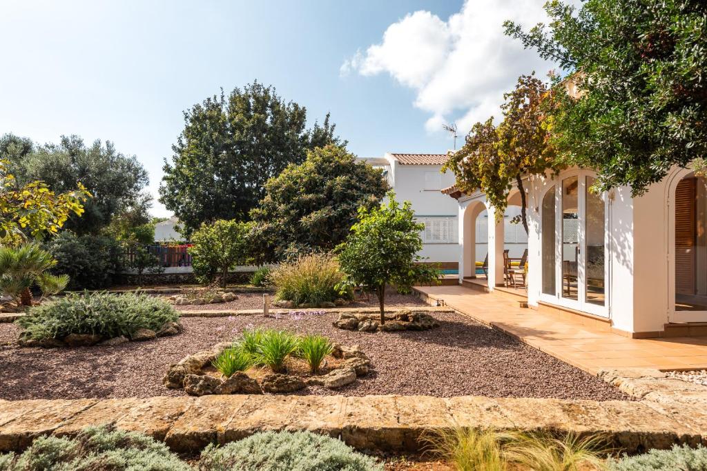Villa Elena by Mauter Villas, Cala en Blanes – Precios ...