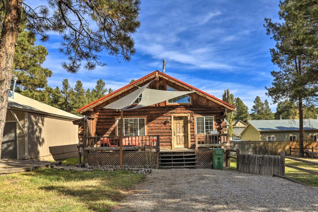Tasteful Log Cabin Retreat on Lake Pagosa!, Pagosa Springs (updated