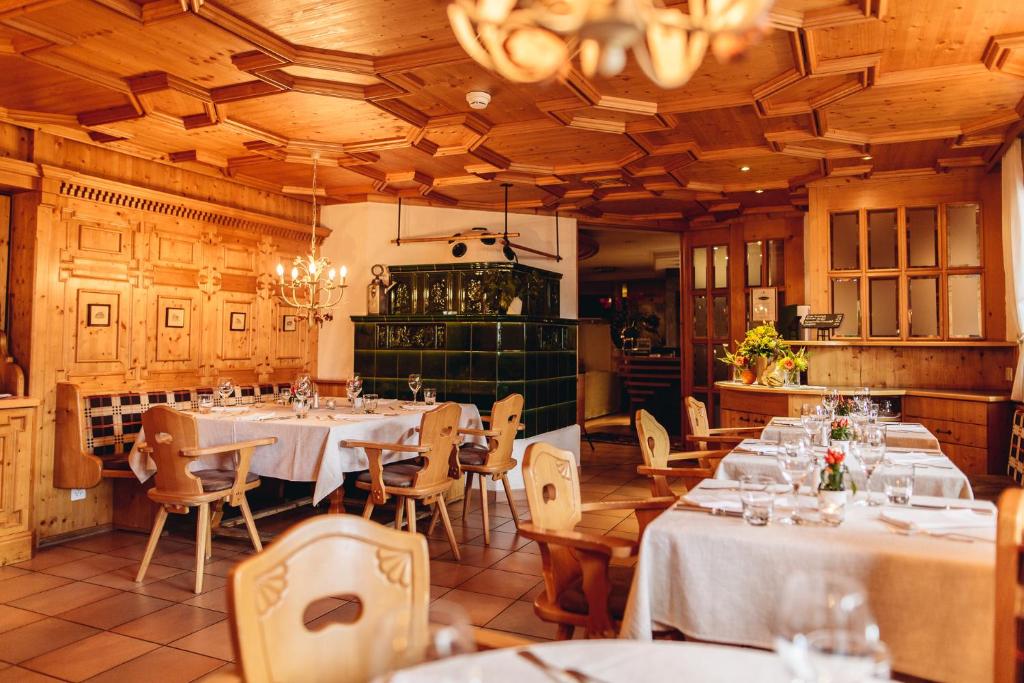 Restaurace v ubytování Hotel Spescha