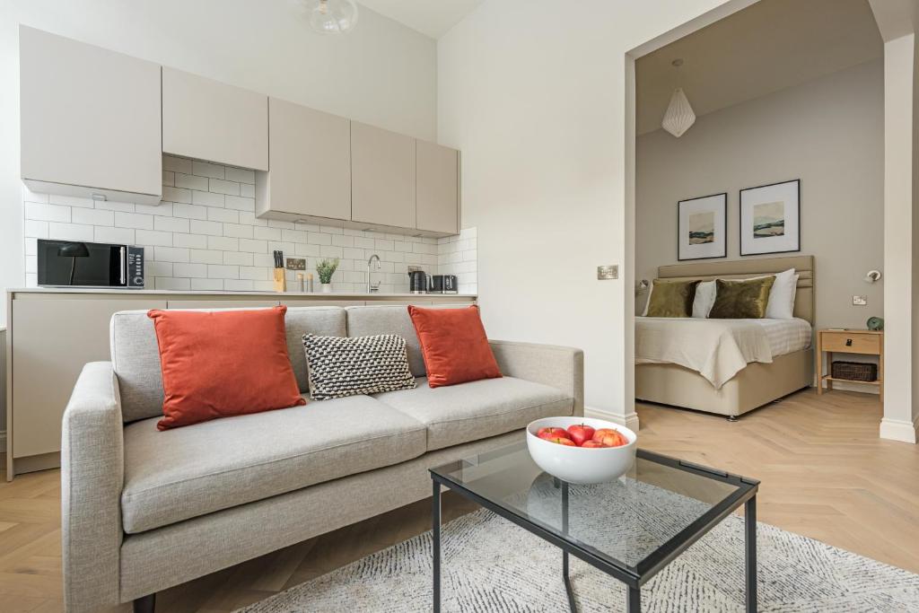 Museum Apartments - Deluxe Open Plan Apartment