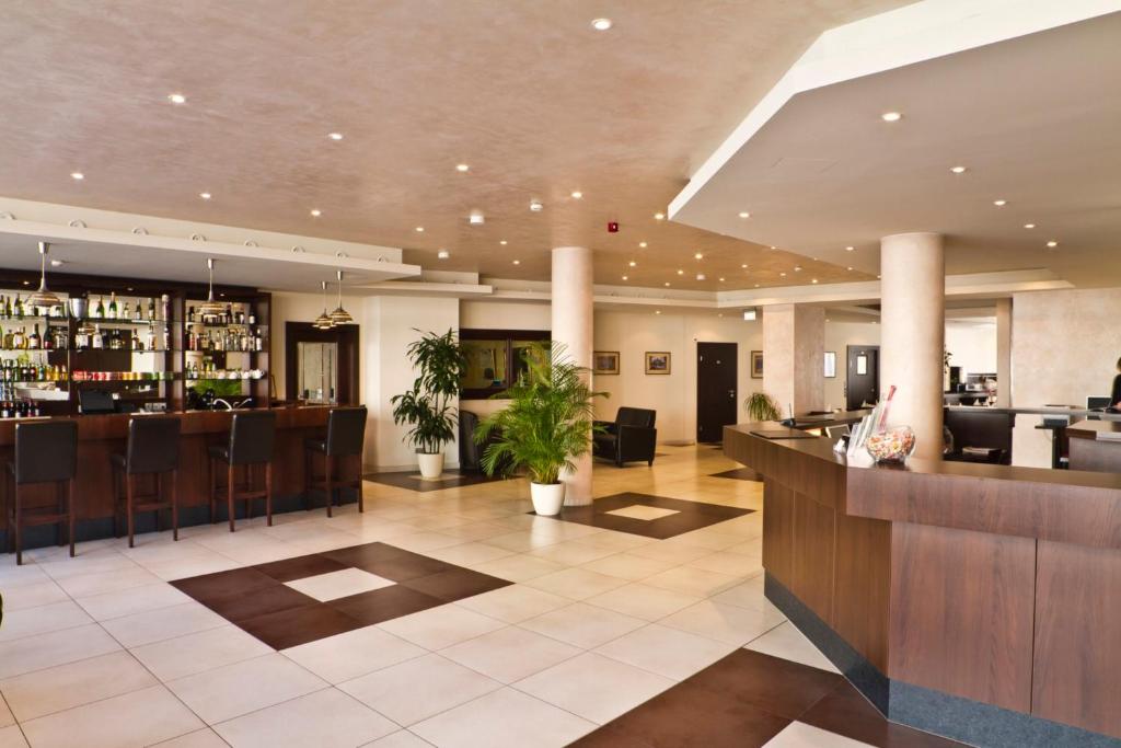 The lobby or reception area at Ivbergs Hotel Berlin Messe