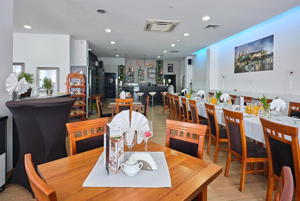 Aparthotel Lumen - Resim 11