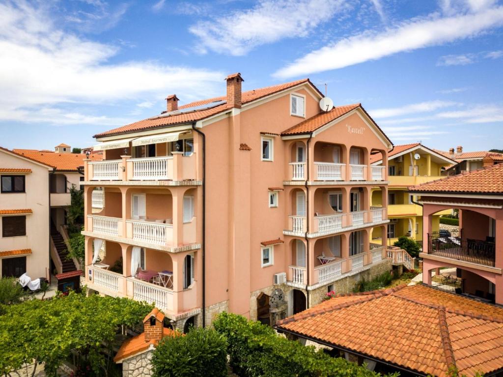 Budova, v ktorej sa apartmán nachádza