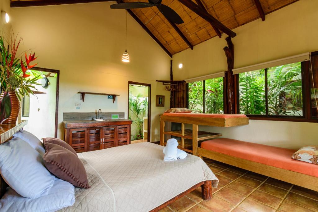 Funky Monkey Lodge - Bungalow