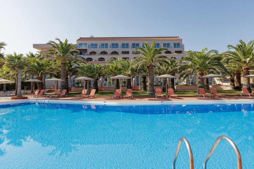 Bazén v ubytování Europa Resort Hotel nebo v jeho okolí