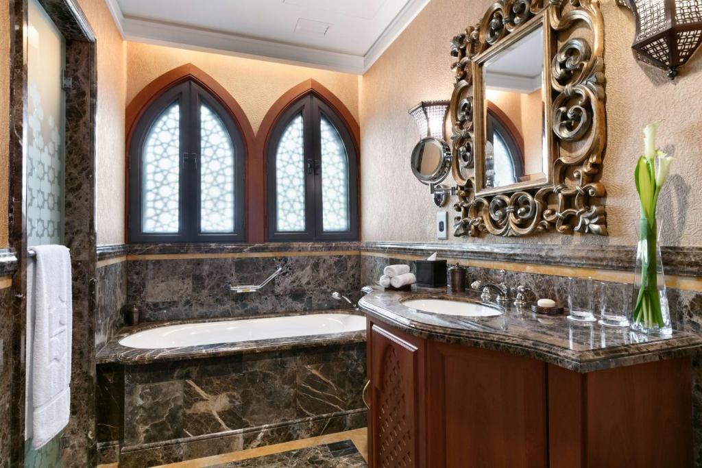 Shangri-La Qaryat Al Beri, Abu Dhabi - Resim 40