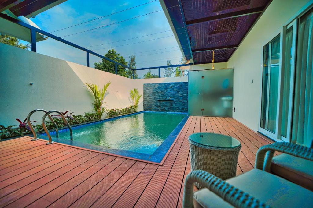 Bazén v ubytování Jungle Bay Resorts & Spa nebo v jeho okolí