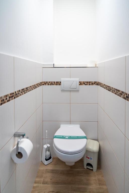 Łazienka w obiekcie Mikulov - Inn - hotel s vinným sklepem Venuše