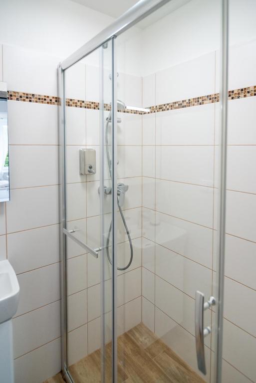 Łazienka w obiekcie Mikulov - Inn - hotel s vinným sklepem Venuše