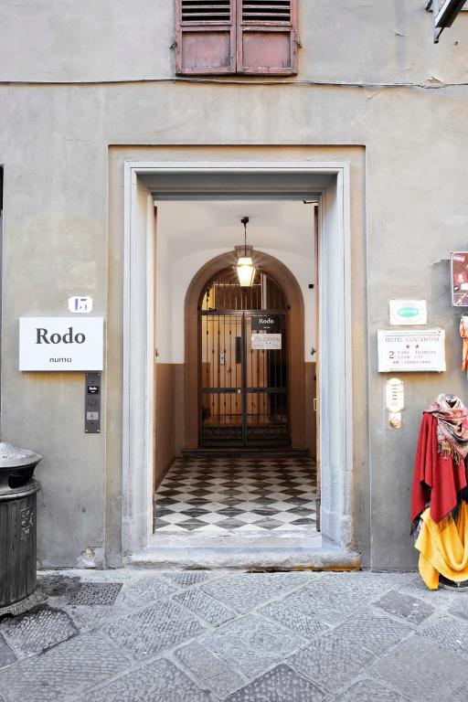 Exteriér alebo vchod do ubytovania Numa Florence Rodo