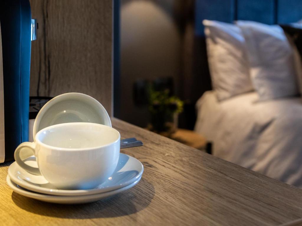 Kloof Street Hotel - Lion Roars Hotels & Lodges - Luxury Suite With City View