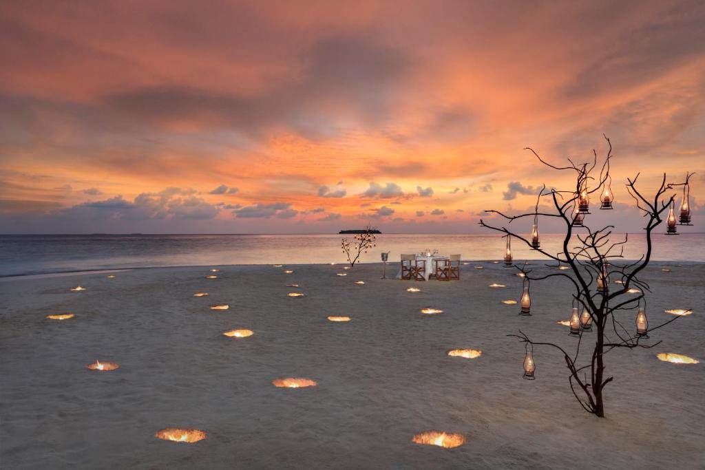 Anantara Kihavah Maldives Villas - View 41