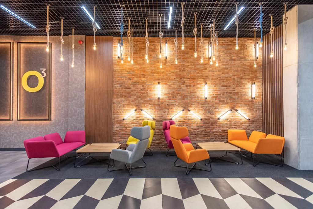 Posedenie v ubytovaní o3Hotel