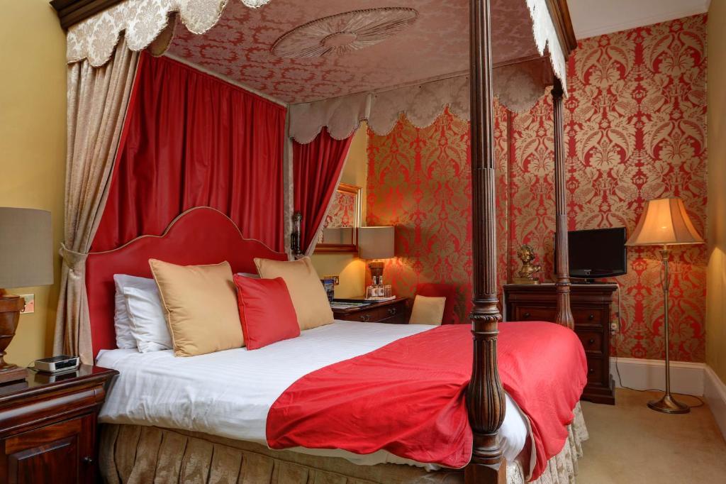 The Swan Hotel, Wells, Somerset - 