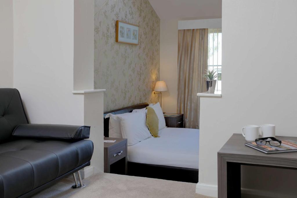 Parkmore Hotel & Leisure Club, Sure Hotel Collection by BW - Junior Suite With Double Bed