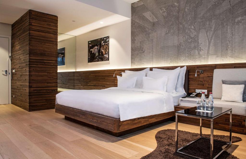 
Collection Premium Room
