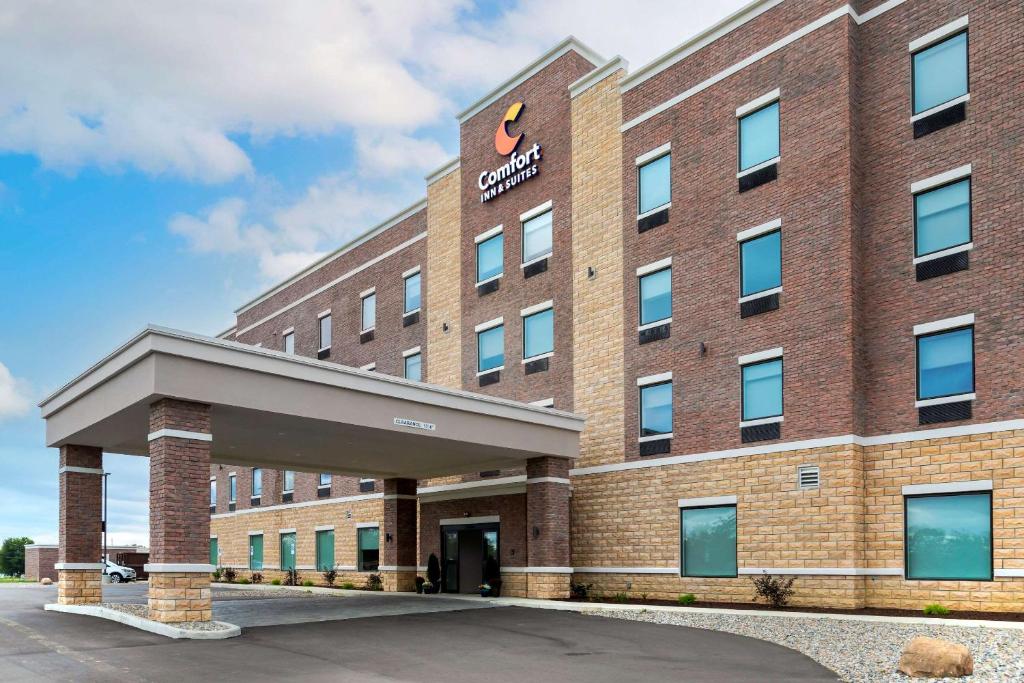 a rendering of the front of a building at Comfort Inn & Suites in Adrian