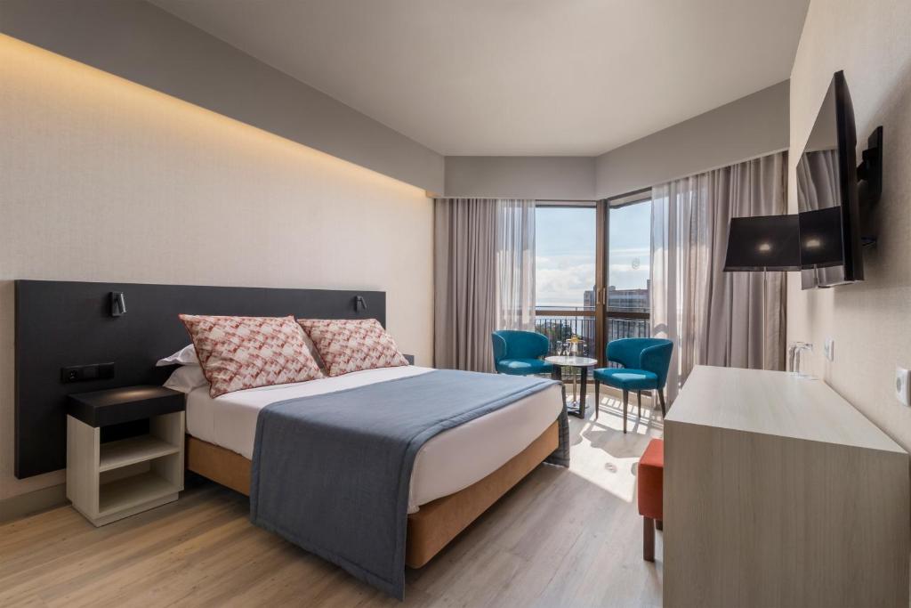 
Twin Room with Sea View
