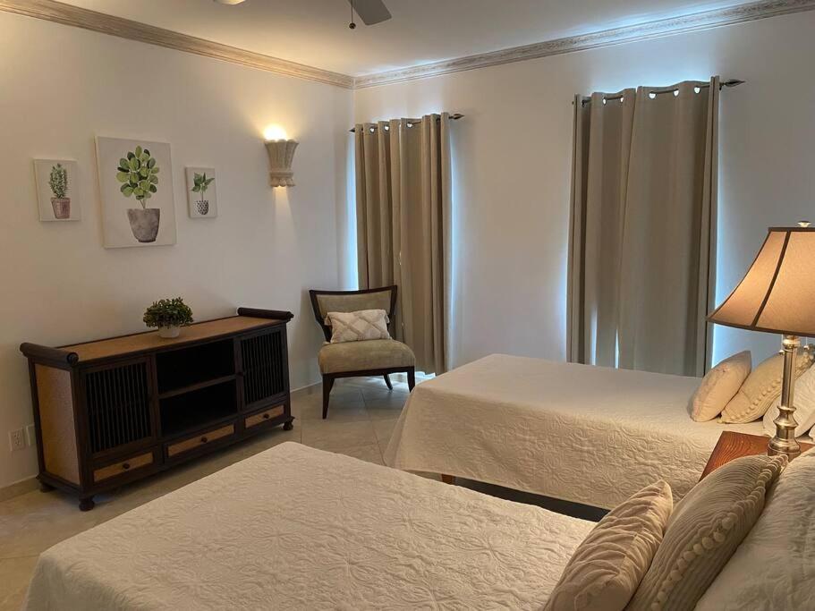 West Coast 3 Bed Townhouse in Holetown - Housity