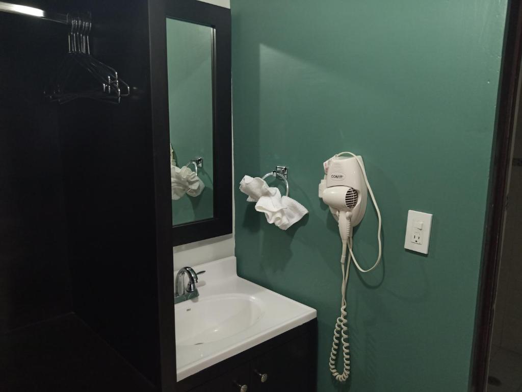 Koupelna v ubytování Baja Inn Hoteles La Mesa