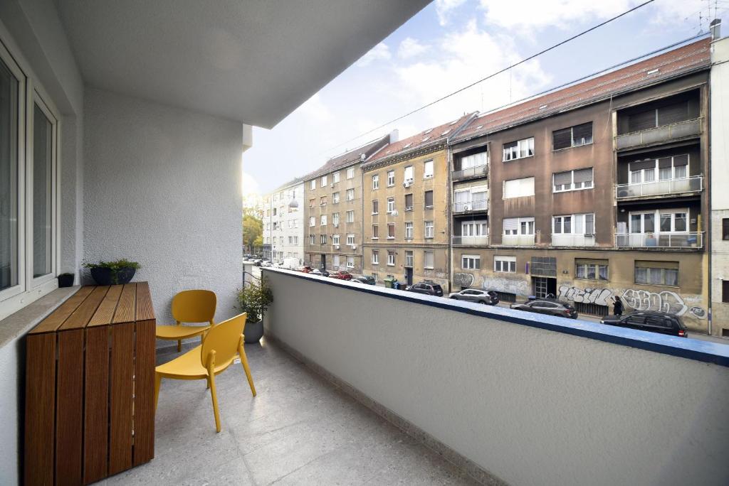 Block Apartment No2 - 12