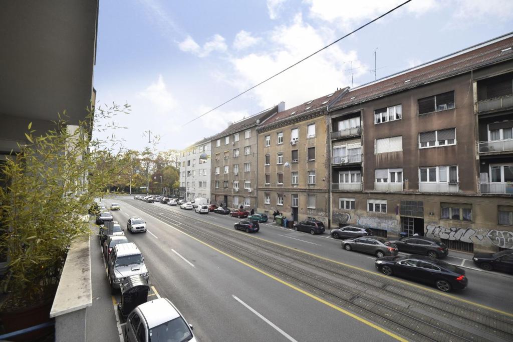 Block Apartment No2 - 15