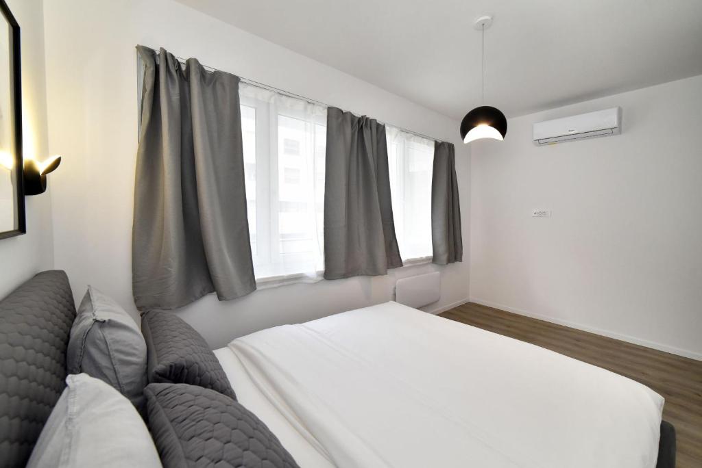 Block Apartment No2 - 11