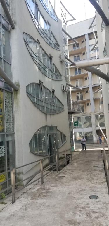 Bangunan di mana terletaknya apartmen