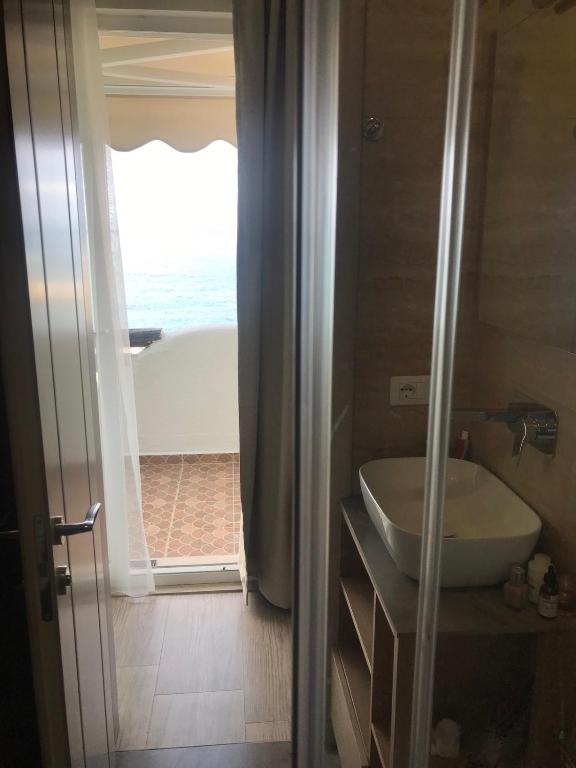 Bougainville Bay Resort - Villa 11 - Image 3