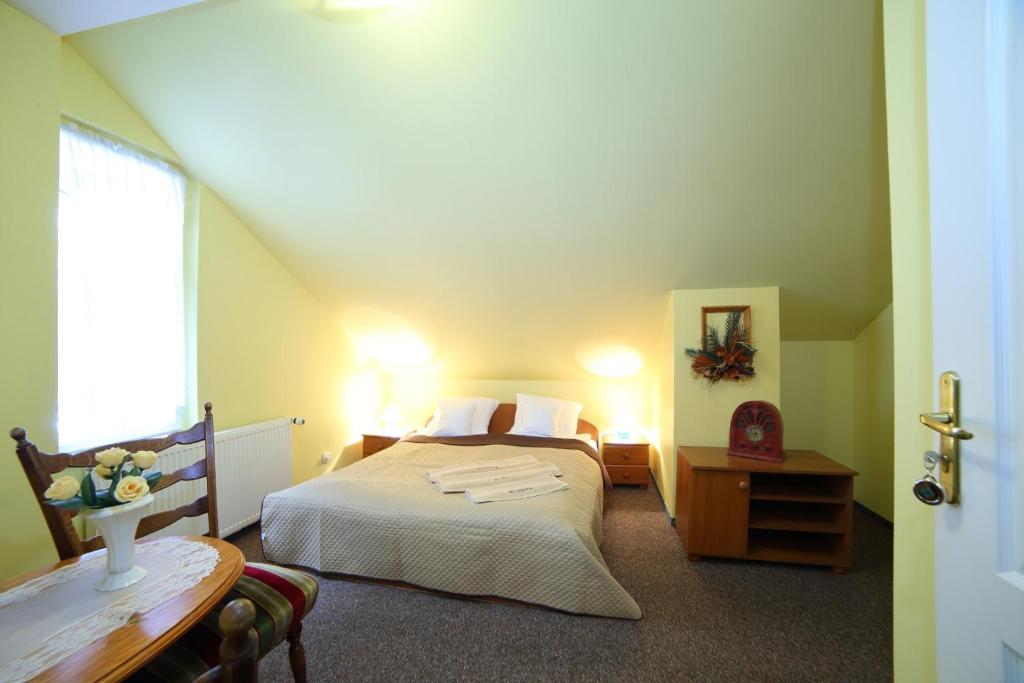 "Willa Millennium" - 7