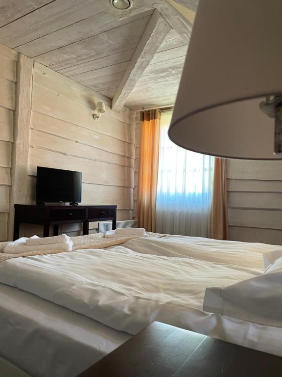 Blyzhche Neba - Suite De Famille Junior