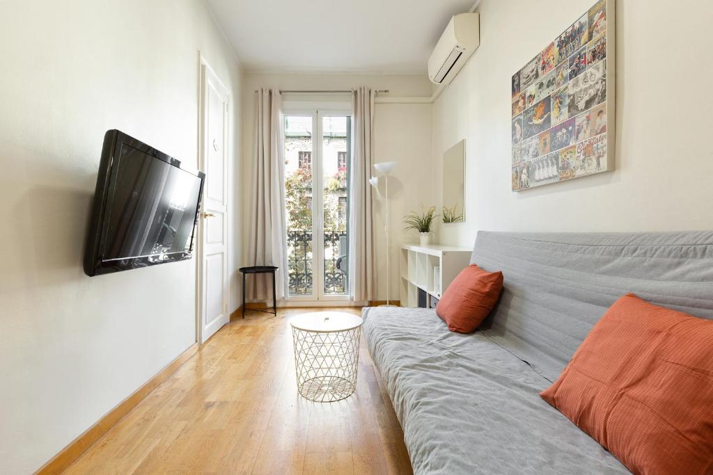 Stay U-nique Apartments Consell, ברצלונה – מחירים מעודכנים ...