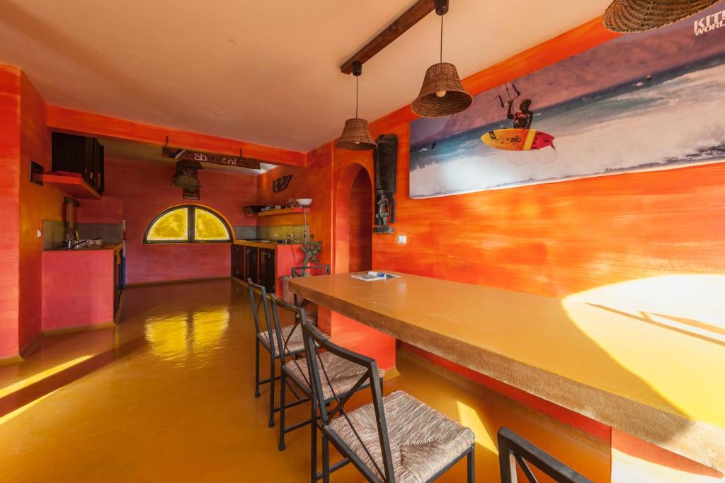 Kuchyň nebo kuchyňský kout v ubytování Surfactivity Guest House