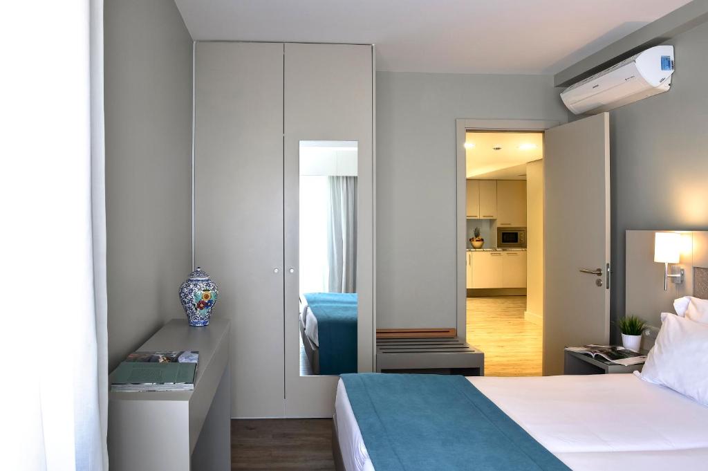 Aqualuz Lagos by The Editory - 