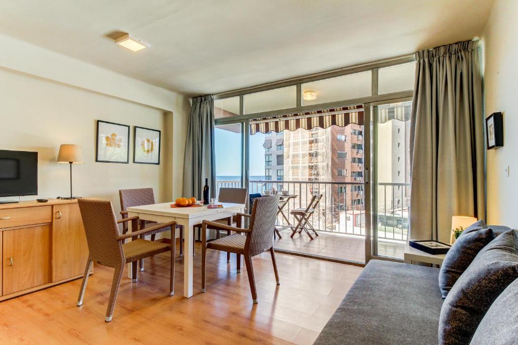 TV a/nebo společenská místnost v ubytování Ranchos Apartment