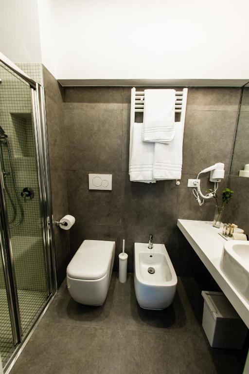 Koupelna v ubytování Rhegion B&B