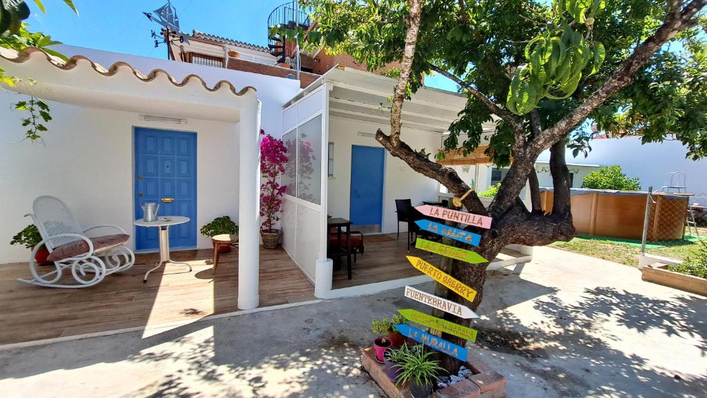 Casa con encanto junto a la playa de La Puntilla, El Puerto de Santa María  – Precios actualizados 2023
