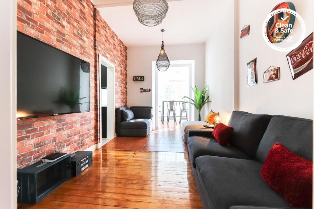 Rato Design with Terrace by Homing - Housity