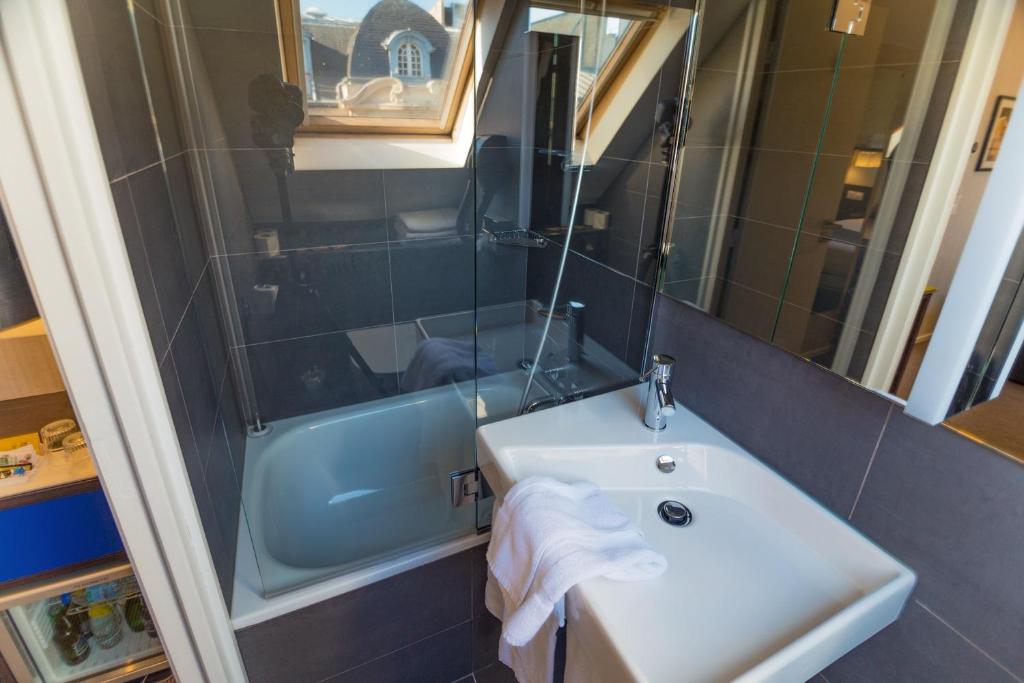 Hôtel Charing Cross - Resim 34