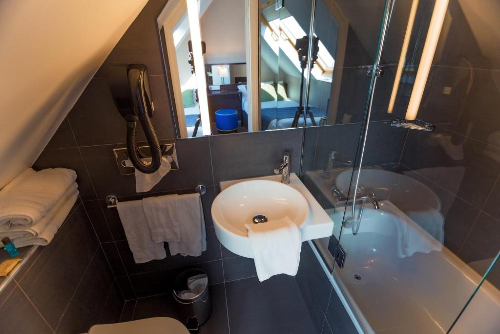 Hôtel Charing Cross - Resim 22