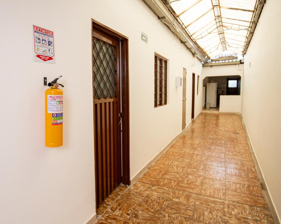 Φωτογραφία από το άλμπουμ του KOMODO ALOJAMIENTO- hostal autoservicio, ubicado cerca al centro histórico - baño privado, wifi , cama 2x2 y agua caliente y cocina compartida σε Popayan