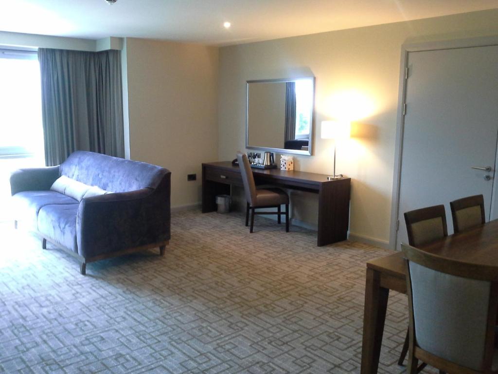 Heston Hyde Hotel - Suite Junior