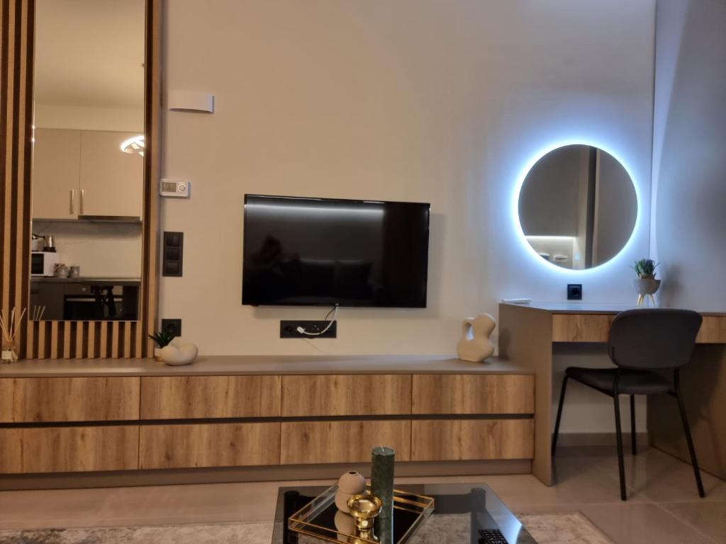 Telewizja i/lub zestaw kina domowego w obiekcie Iris City Center Premium Studio